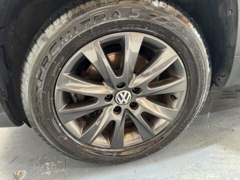 Volkswagen Tiguan 2.0 TDI SE Auto 4WD Euro 5 5dr 29