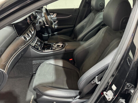 Mercedes-Benz E Class 2.0 E220d AMG Line (Premium Plus) G-Tronic+ 4MATIC Euro 6 (s/s) 5dr 21