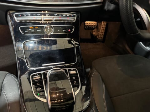 Mercedes-Benz E Class 2.0 E220d AMG Line (Premium Plus) G-Tronic+ 4MATIC Euro 6 (s/s) 5dr 23