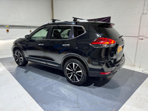 Nissan X-Trail 2.0 dCi Tekna 4WD Euro 6 (s/s) 5dr 12