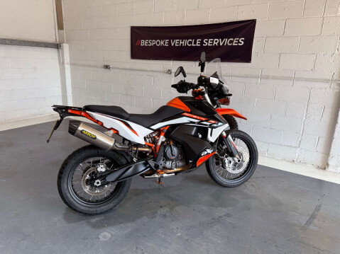 KTM Adventure 0.9 890 Adventure R 4