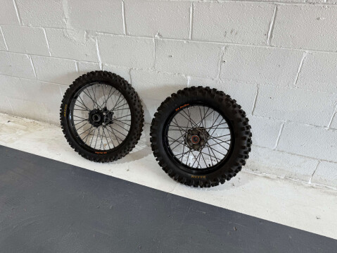 KTM Adventure 0.9 890 Adventure R 11