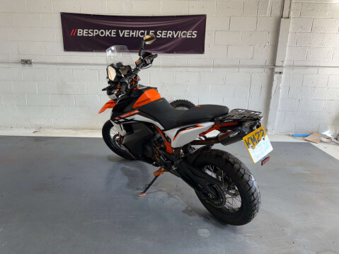 KTM Adventure 0.9 890 Adventure R 5