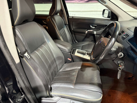 Volvo XC90 2.4 XC90 SE Luxury D5 AWD Auto 4WD 5dr 28