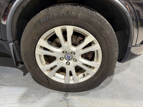 Volvo XC90 2.4 XC90 SE Luxury D5 AWD Auto 4WD 5dr 42