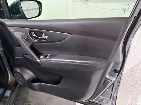 Nissan Qashqai 1.3 Qashqai Tekna+ DiG-T Semi-Auto 5dr 20