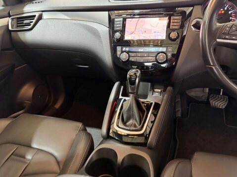 Nissan Qashqai 1.3 Qashqai Tekna+ DiG-T Semi-Auto 5dr 24