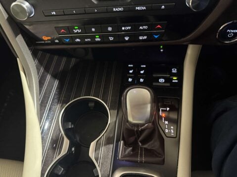 Lexus RX 3.5 RX 450H Premier CVT 4WD 5dr 40