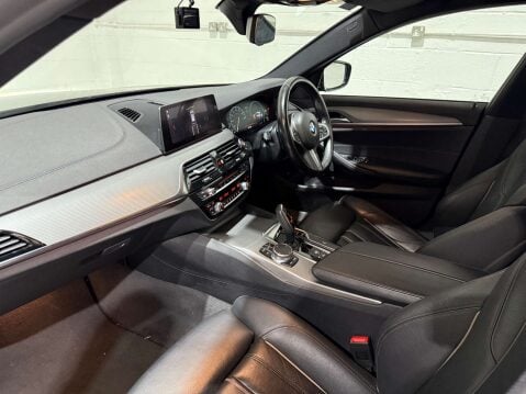 BMW 5 Series 3.0 530D M Sport Auto 5dr 14