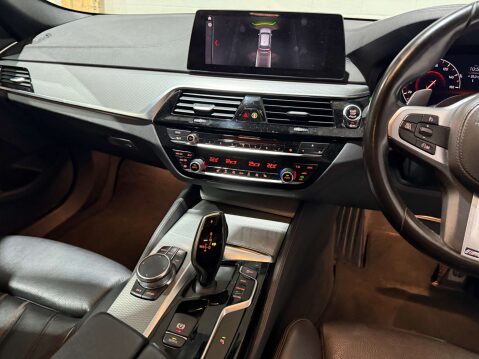 BMW 5 Series 3.0 530D M Sport Auto 5dr 26