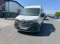 Renault Master 2.3 dCi 35 Business+ FWD MWB Medium Roof Euro 6 4dr 2