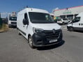 Renault Master 2.3 dCi 35 Business+ FWD MWB Medium Roof Euro 6 4dr 14