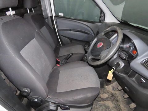 Fiat Doblo 1.6 JTD MultiJet 16v Maxi L2 H1 4dr 8