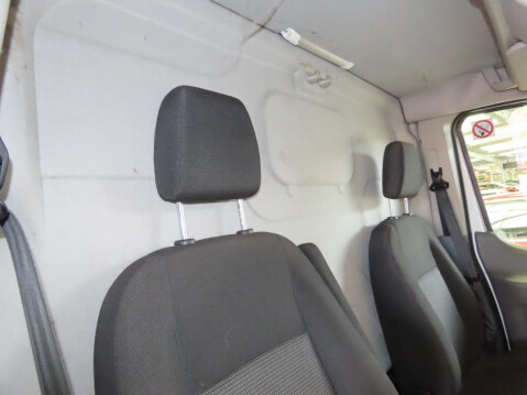 Ford Transit 2.0 350 EcoBlue FWD L2 H3 Euro 6 5dr 8