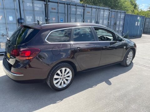 Vauxhall Astra 2.0 CDTi Elite Sports Tourer Auto Euro 5 5dr 16