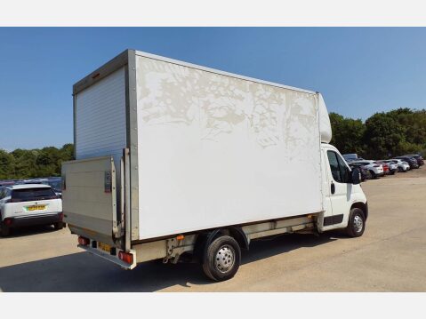 Peugeot Boxer 2.0 BlueHDi 335 Built for Business L3 Euro 6 3dr 4