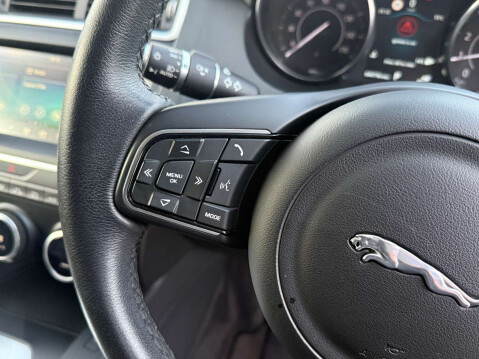 Jaguar E-Pace 2.0 E-Pace S AWD Auto 4WD 5dr 27