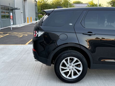 Land Rover Discovery Sport 2.0 Discovery Sport SE Tech TD4 Auto 4WD 5dr 14