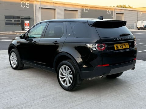 Land Rover Discovery Sport 2.0 Discovery Sport SE Tech TD4 Auto 4WD 5dr 10