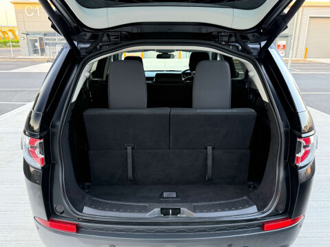 Land Rover Discovery Sport 2.0 Discovery Sport SE Tech TD4 Auto 4WD 5dr 33