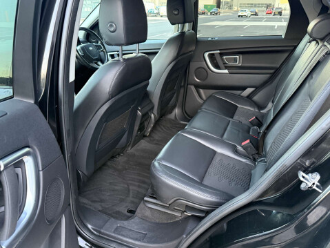 Land Rover Discovery Sport 2.0 Discovery Sport SE Tech TD4 Auto 4WD 5dr 35