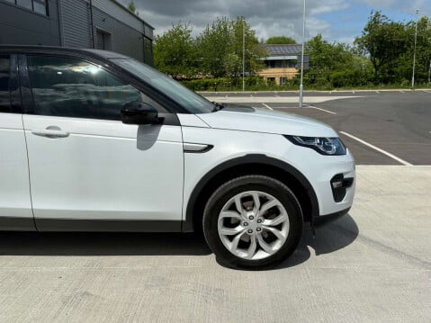 Land Rover Discovery Sport 2.0 Discovery Sport HSE TD4 Auto 4WD 5dr 9