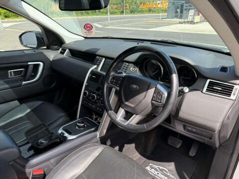 Land Rover Discovery Sport 2.0 Discovery Sport HSE TD4 Auto 4WD 5dr 12