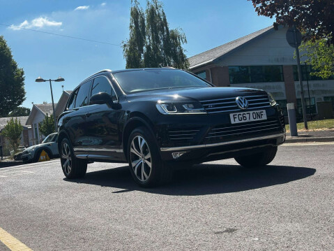Volkswagen Touareg 3.0 Touareg V6 R-Line TDI BlueMotion Technology Auto 4WD 5dr 8