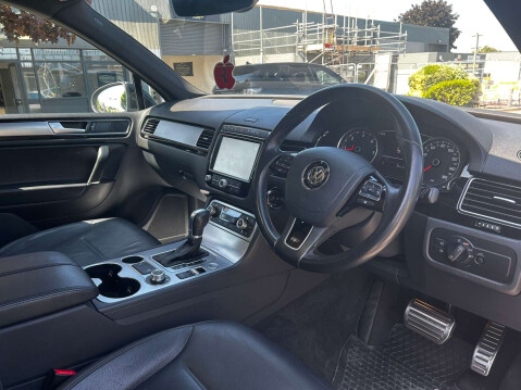 Volkswagen Touareg 3.0 Touareg V6 R-Line TDI BlueMotion Technology Auto 4WD 5dr 11
