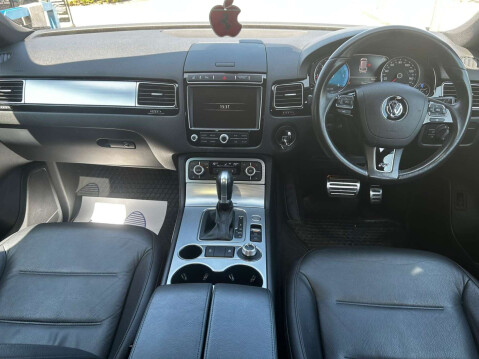 Volkswagen Touareg 3.0 Touareg V6 R-Line TDI BlueMotion Technology Auto 4WD 5dr 18