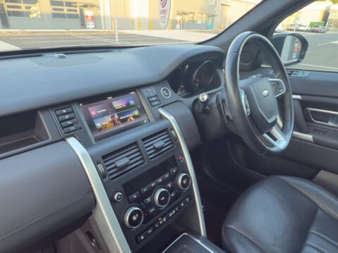Land Rover Discovery Sport 2.0 Discovery Sport HSE SI4 Auto 4WD 5dr 39