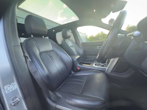 Land Rover Discovery Sport 2.0 Discovery Sport HSE SI4 Auto 4WD 5dr 26