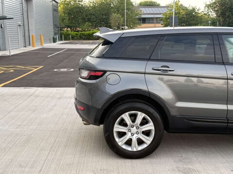 Land Rover Range Rover Evoque 2.0 Range Rover Evoque SE Tech TD4 Auto 4WD 5dr 16