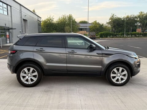 Land Rover Range Rover Evoque 2.0 Range Rover Evoque SE Tech TD4 Auto 4WD 5dr 17