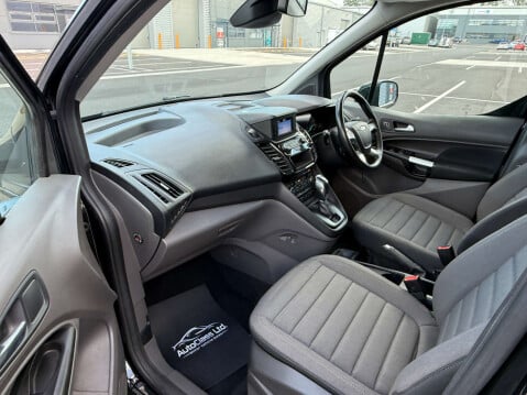 Ford Tourneo Connect 1.5 Tourneo Connect Grand Titanium TDCi Auto 5dr 4