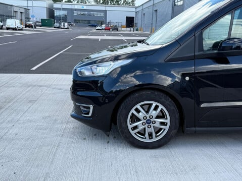 Ford Tourneo Connect 1.5 Tourneo Connect Grand Titanium TDCi Auto 5dr 33