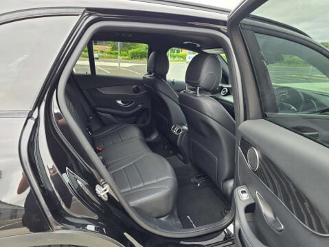 Mercedes-Benz GLC 2.1 GLC 220 D 4Matic AMG Line Auto 4WD 5dr 19