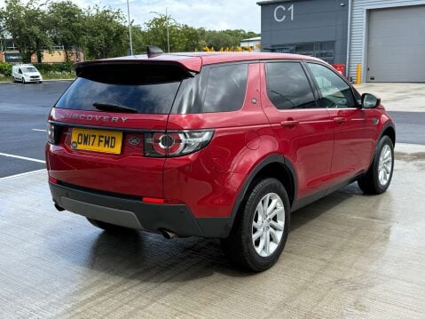 Land Rover Discovery Sport 2.0 Discovery Sport SE Tech TD4 Auto 4WD 5dr 17