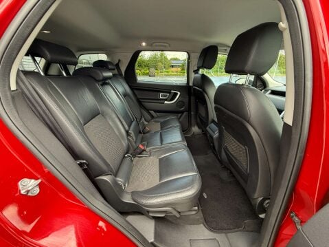 Land Rover Discovery Sport 2.0 Discovery Sport SE Tech TD4 Auto 4WD 5dr 30