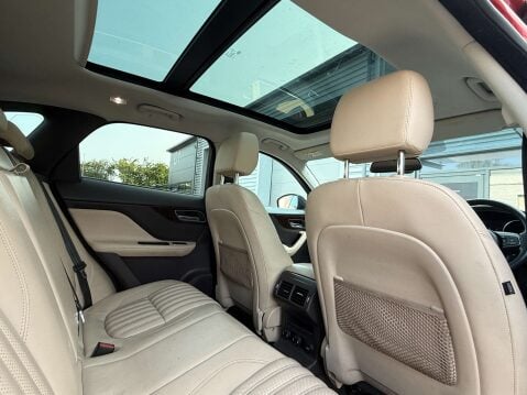 Jaguar F-Pace 2.0 F-PACE Portfolio AWD D Auto 4WD 5dr 32
