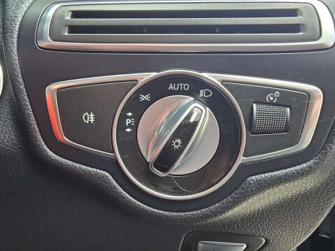 Mercedes-Benz C Class 2.1 C220 AMG Line Bluetec Auto 4dr 26