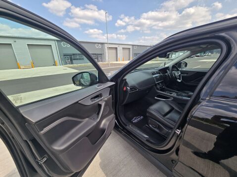 Jaguar F-Pace 3.0 F-PACE V6 S AWD D Auto 4WD 5dr 22