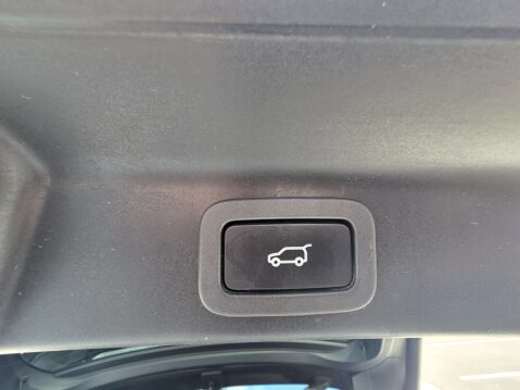 Jaguar F-Pace 3.0 F-PACE V6 S AWD D Auto 4WD 5dr 25