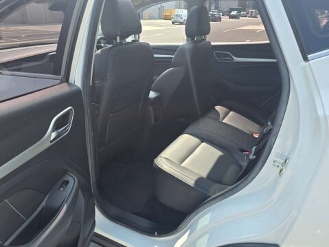 MG ZS ZS Exclusive EV 5dr 28