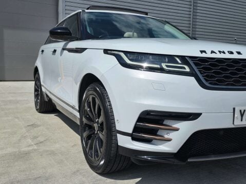 Land Rover Range Rover Velar 3.0 Range Rover Velar R-Dynamic SE D300 Auto 4WD 5dr 6
