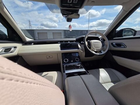 Land Rover Range Rover Velar 3.0 Range Rover Velar R-Dynamic SE D300 Auto 4WD 5dr 18