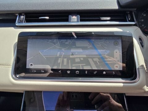 Land Rover Range Rover Velar 3.0 Range Rover Velar R-Dynamic SE D300 Auto 4WD 5dr 24