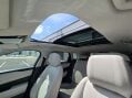 Land Rover Range Rover Velar 3.0 Range Rover Velar R-Dynamic SE D300 Auto 4WD 5dr 35