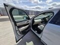 Land Rover Range Rover Velar 3.0 Range Rover Velar R-Dynamic SE D300 Auto 4WD 5dr 36