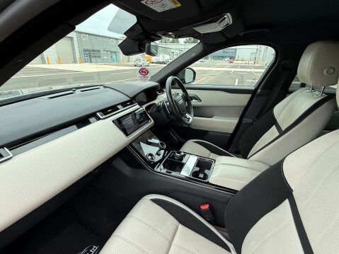 Land Rover Range Rover Velar 2.0 Range Rover Velar R-Dynamic SE D240 Auto 4WD 5dr 40